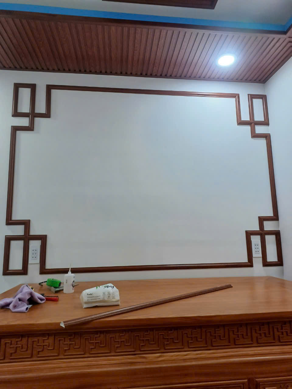 Trang trí phòng thờ , trang trí điểm nhấn cho ngôi nhà thêm dang tại Tân Phú Hồ Chí Minh